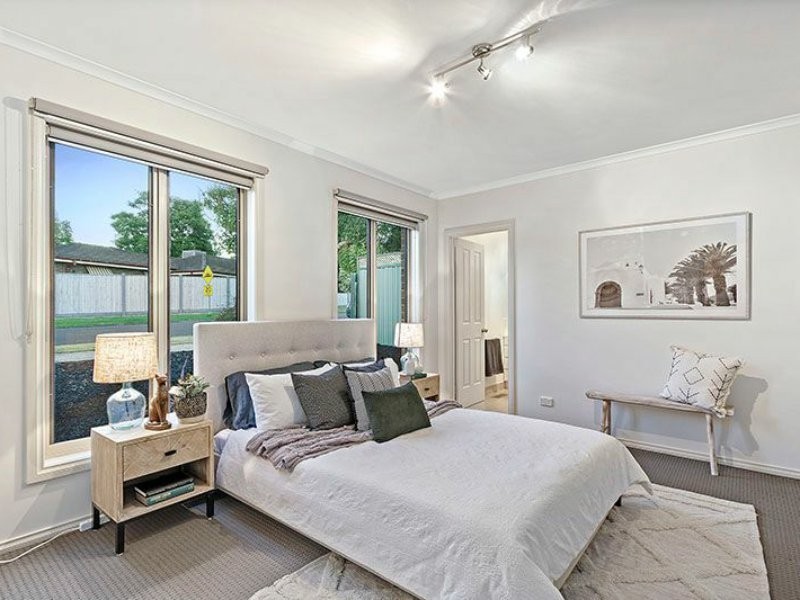 1 Rachael Drive, Mooroolbark VIC 3138