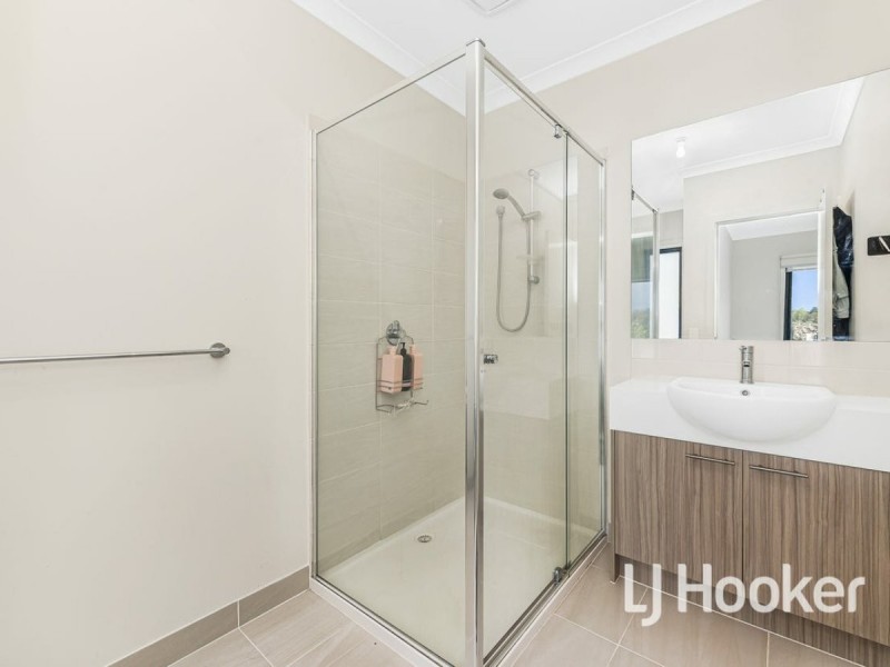 12 Yellow Gum Crescent, Mooroolbark VIC 3138