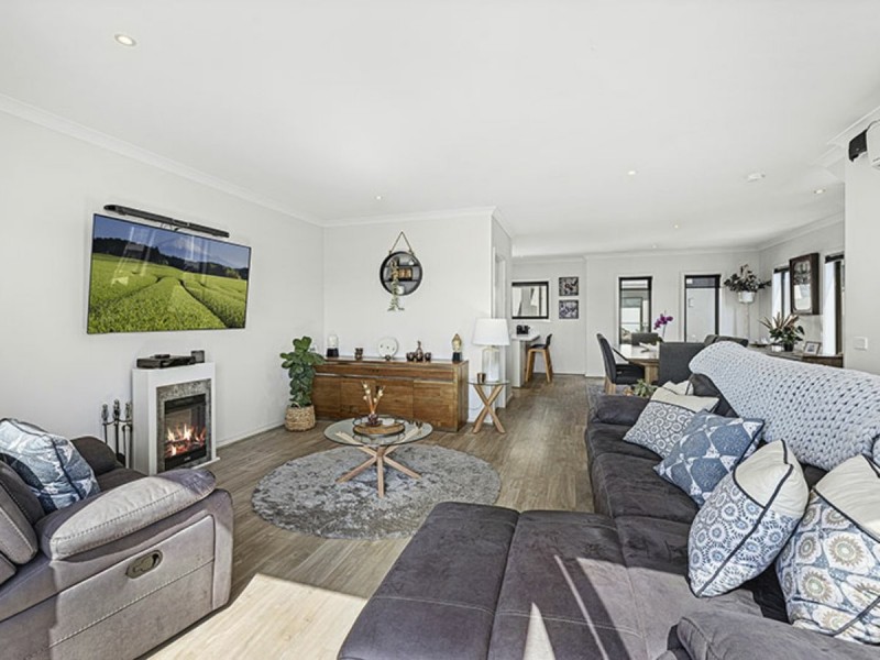 69 Weir Loop, Bundoora VIC 3083