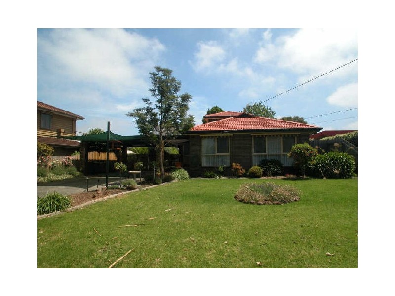53 Struan Avenue, Mooroolbark VIC 3138