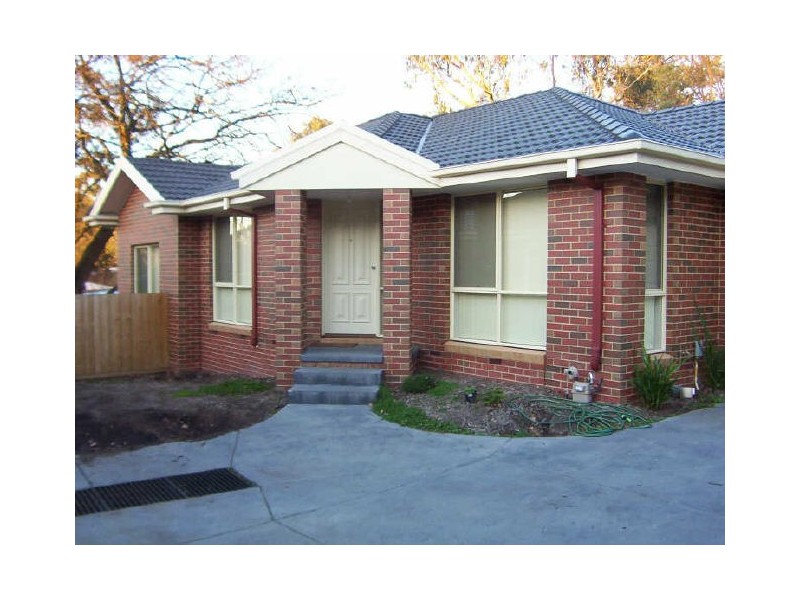 2/29 Cambridge Road, Mooroolbark VIC 3138