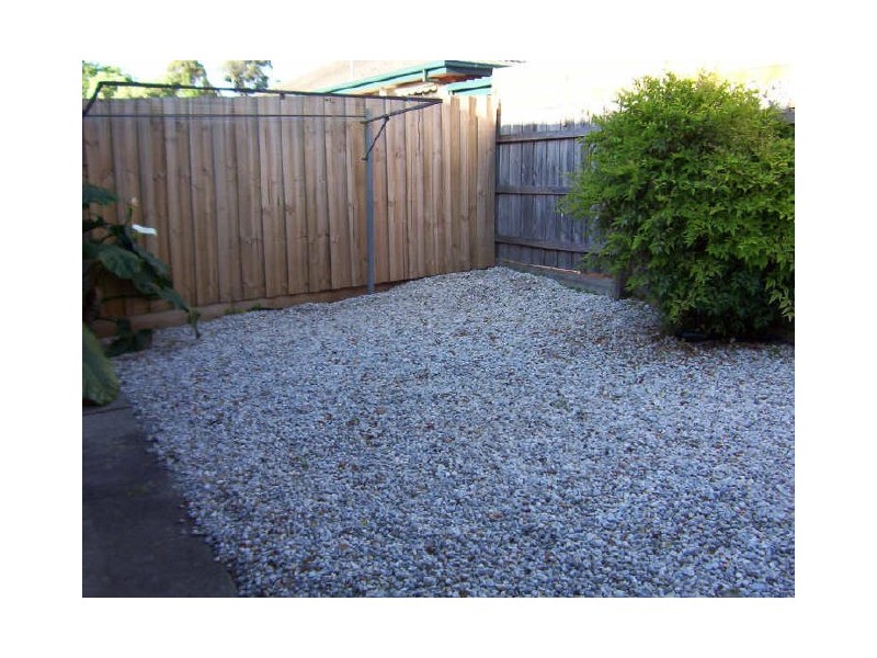 3/65 Hewish Road, Croydon VIC 3136