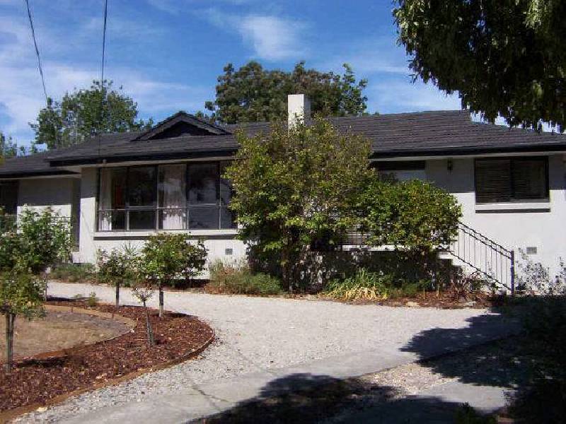 4 Balcombe Court, Croydon VIC 3136