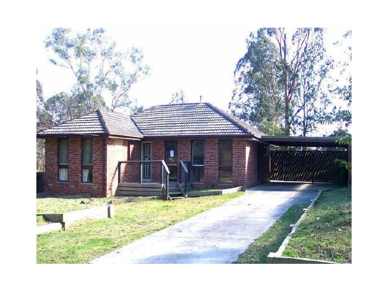 9 Bulga Street, Mooroolbark VIC 3138