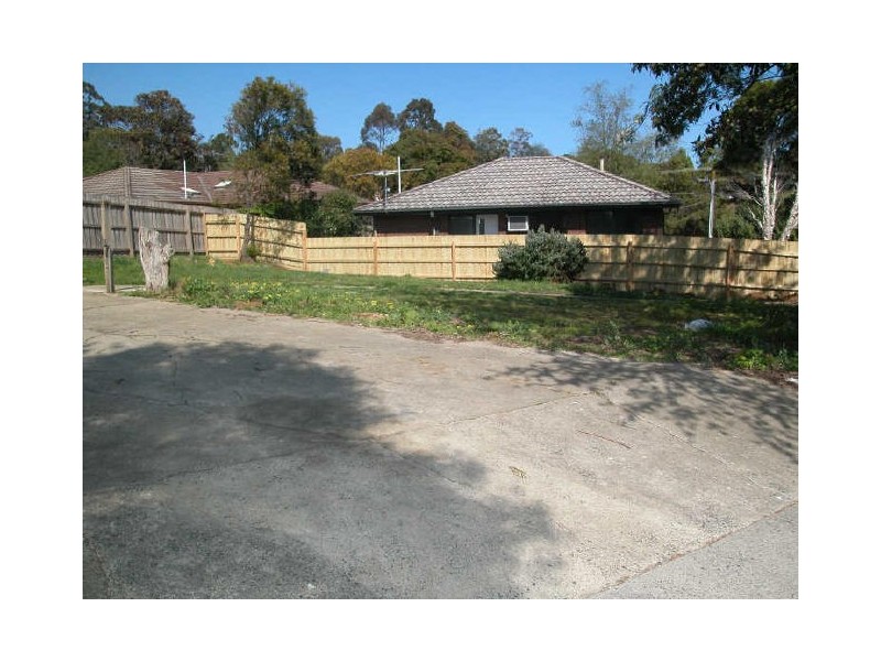 1 Jean Court, Mooroolbark VIC 3138