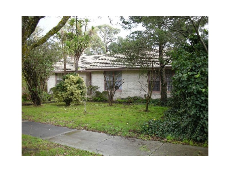 21 Lincoln Road, Croydon VIC 3136