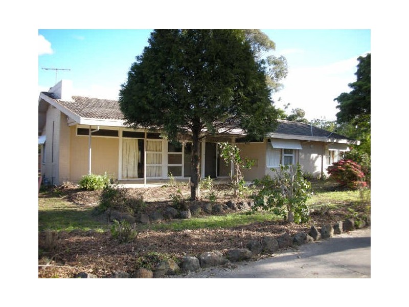 34 Vinter Avenue, Croydon VIC 3136