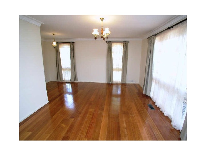 87 Sellick Drive, Croydon VIC 3136