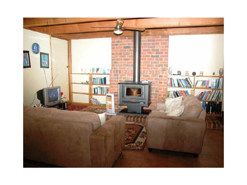 383 Hull Road, Mooroolbark VIC 3138