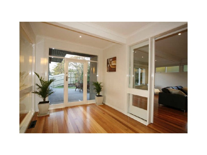 295 Dorset Road, Croydon VIC 3136