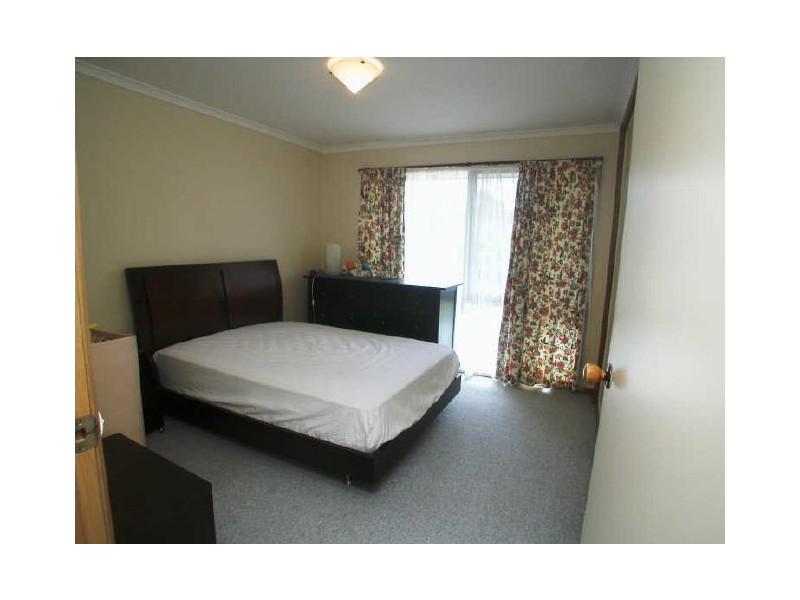 16 Ravenglass Court, Croydon Hills VIC 3136
