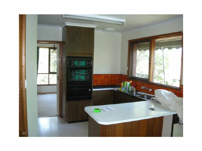 17 Wells Avenue, Boronia VIC 3155