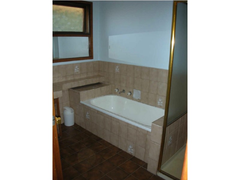 17 Wells Avenue, Boronia VIC 3155