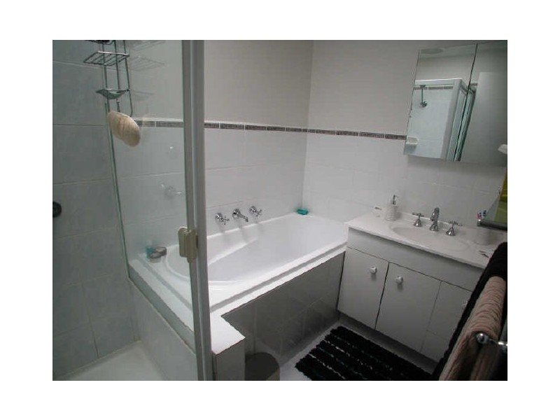 1/48 Elmhurst Road, Bayswater North VIC 3153