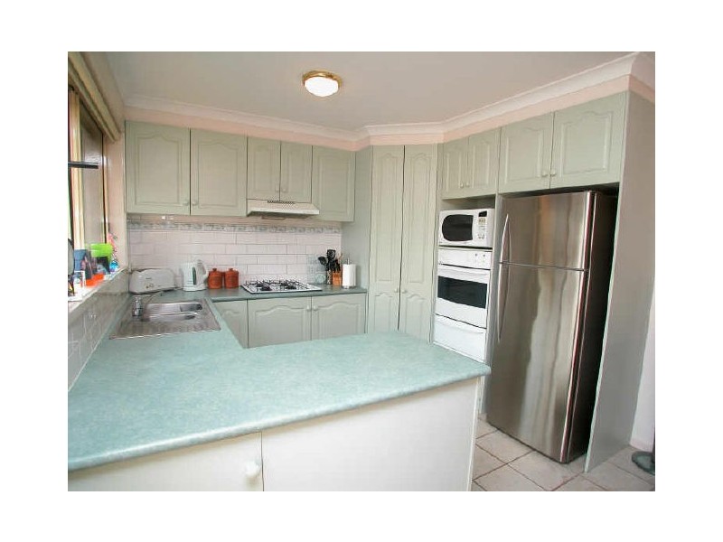 2/12 Karingal Street, Croydon North VIC 3136