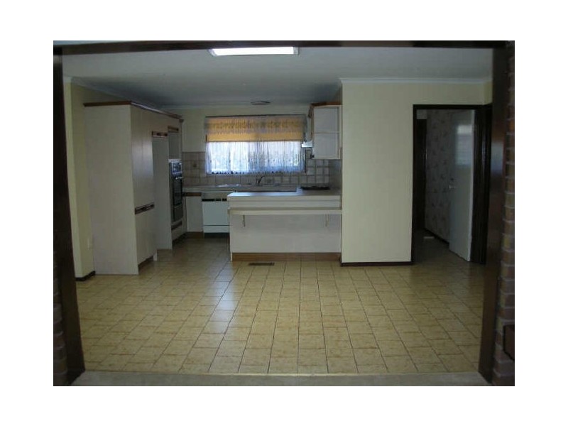 4 Terama Crescent, Bayswater VIC 3153