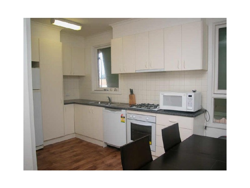 1/37 Thomas Street, Croydon VIC 3136