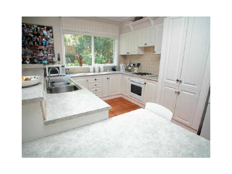6 Rose Court, Croydon VIC 3136