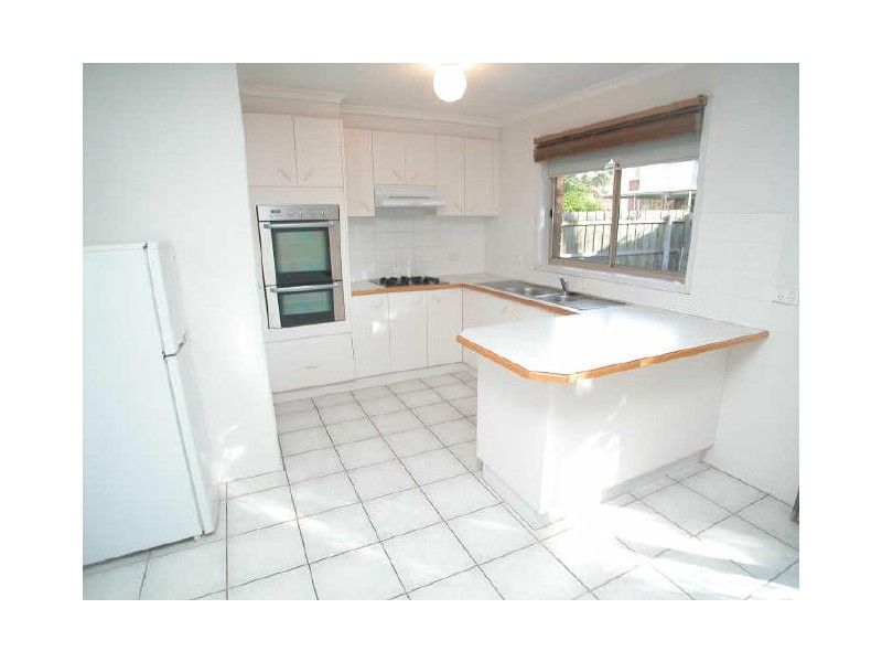 1 Bluemist Drive, Croydon South VIC 3136