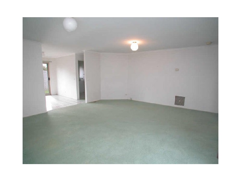 1 Bluemist Drive, Croydon South VIC 3136