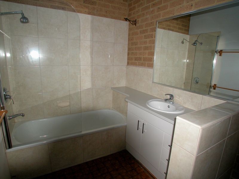 25 Faraday Road, Croydon South VIC 3136