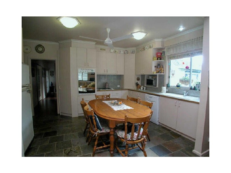 186 Maroondah Highway, Croydon VIC 3136