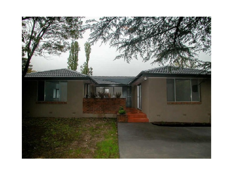 32 Hillview Drive, Kilsyth VIC 3137