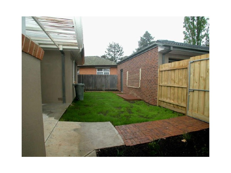 32 Hillview Drive, Kilsyth VIC 3137