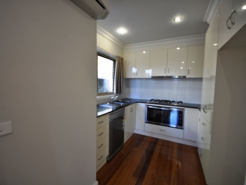 1/4-6 Cambridge Road, Mooroolbark VIC 3138