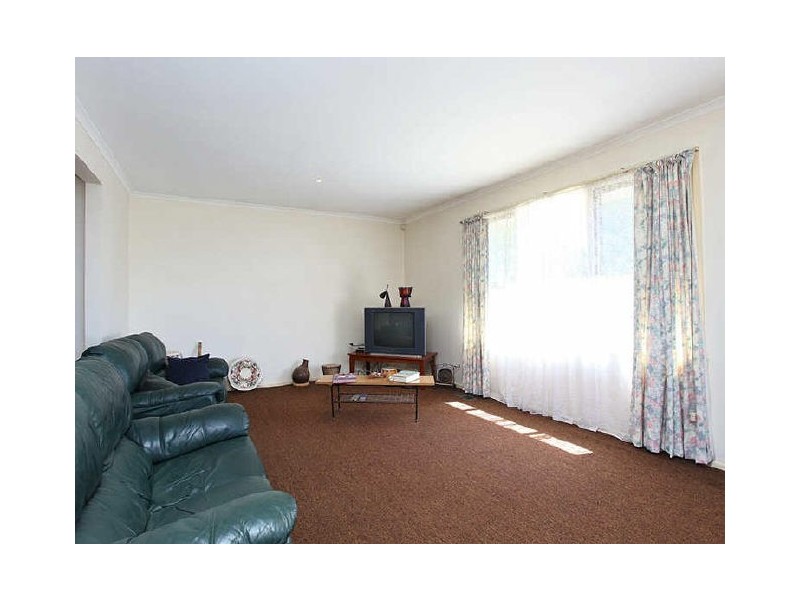 161 Cambridge Road, Mooroolbark VIC 3138
