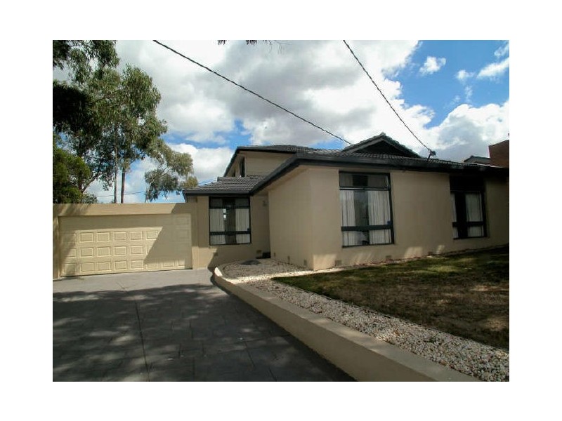 117 Manchester Road, Mooroolbark VIC 3138