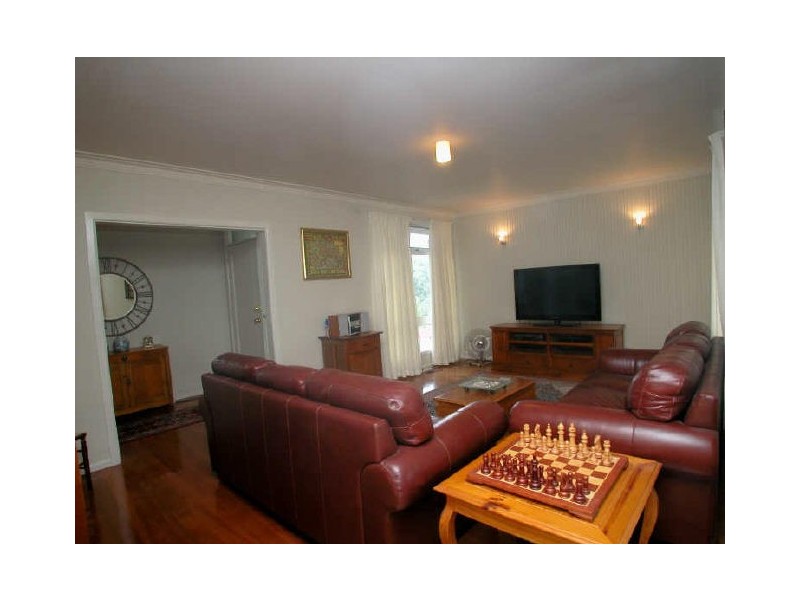 117 Manchester Road, Mooroolbark VIC 3138