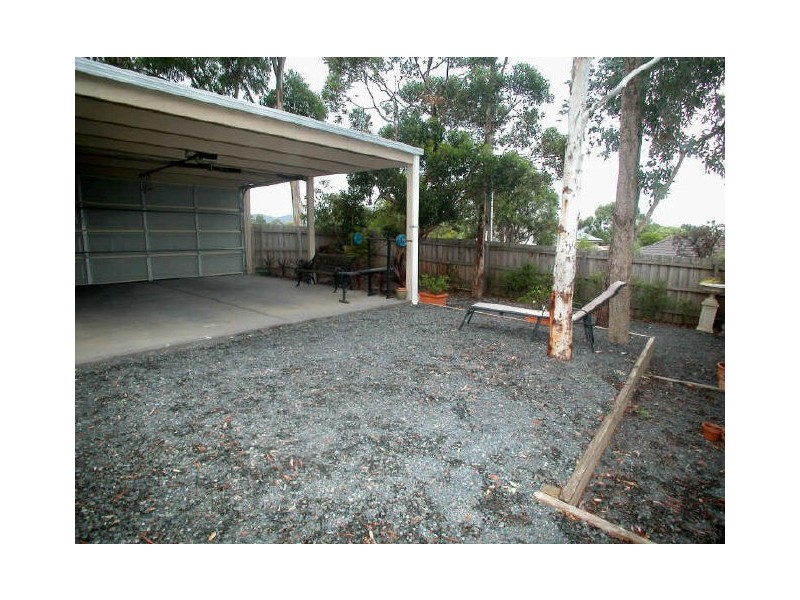 117 Manchester Road, Mooroolbark VIC 3138