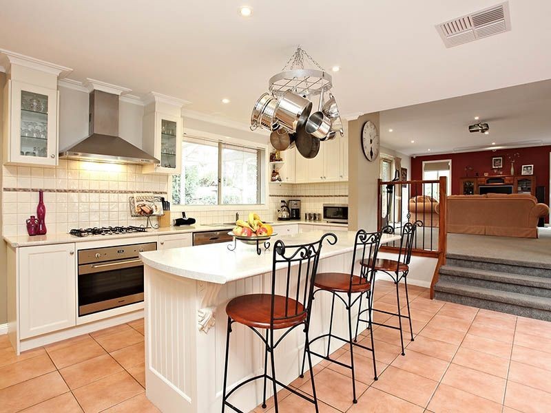 8 Tamworth Road, Kilsyth VIC 3137