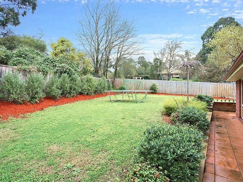 8 Tamworth Road, Kilsyth VIC 3137