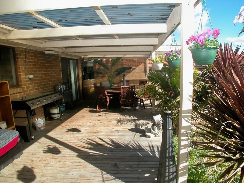 10 Larissa Court, Croydon VIC 3136