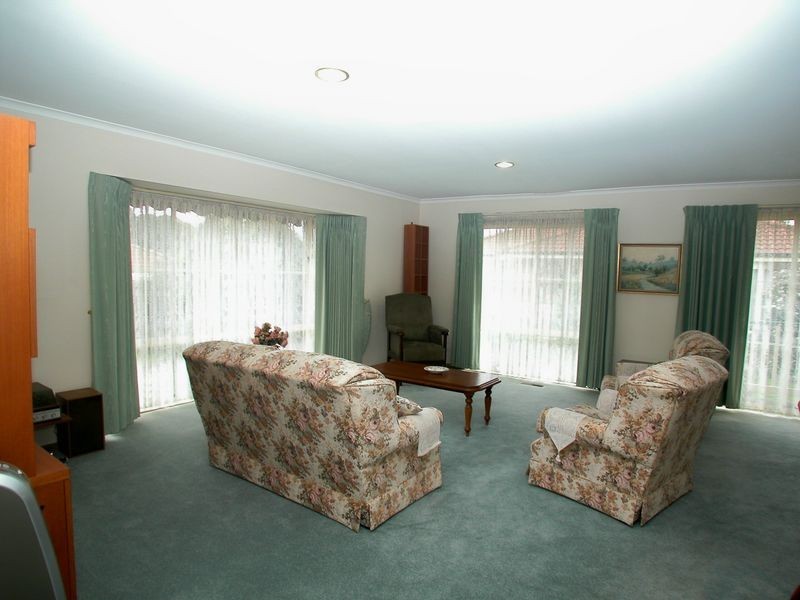 2/37A Exeter Road, Croydon North VIC 3136