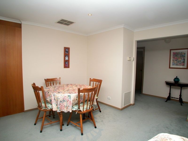 2/37A Exeter Road, Croydon North VIC 3136