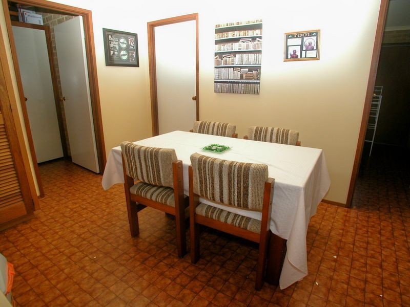 25 Faraday Road, Croydon South VIC 3136