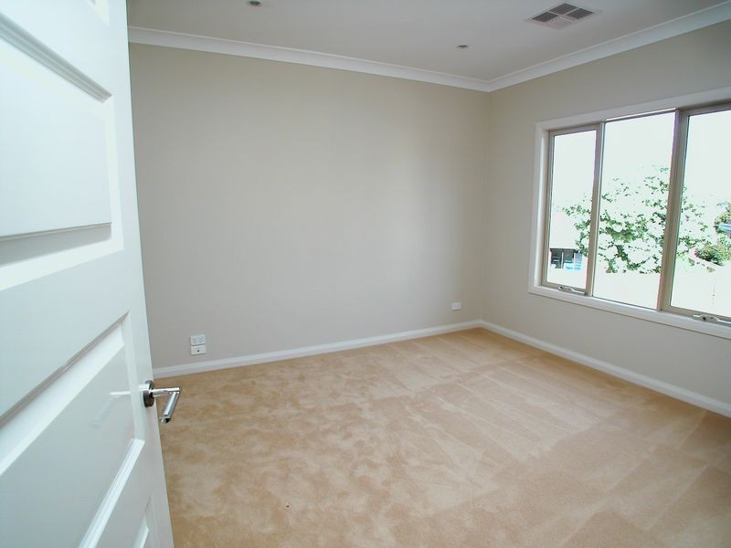 2/22 Finch Street, Notting Hill VIC 3168