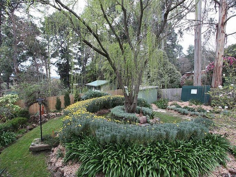 947 Mount Dandenong Tourist Road, Montrose VIC 3765