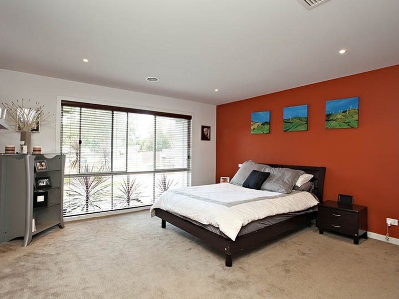 8 Richards Road, Montrose VIC 3765