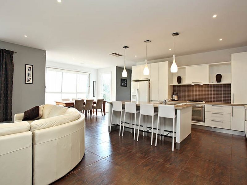 8 Richards Road, Montrose VIC 3765