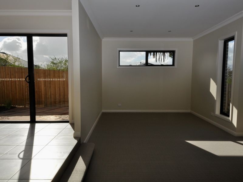 8/11 Maroondah Highway, Lilydale VIC 3140