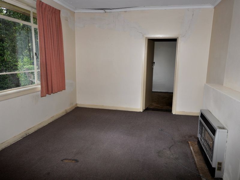 49 Wicklow Avenue, Croydon VIC 3136