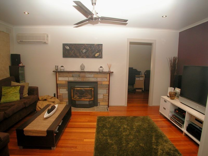 10 Araluen Drive, Croydon VIC 3136