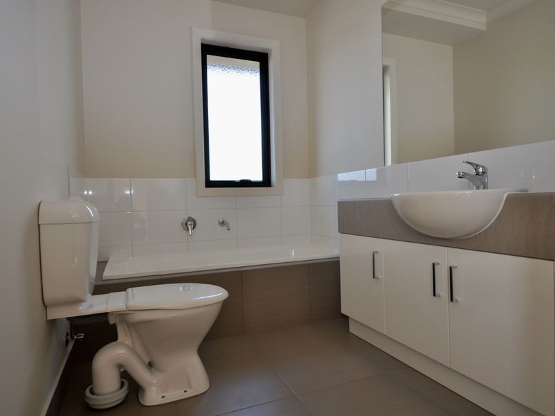 1/11 Maroondah Highway, Lilydale VIC 3140