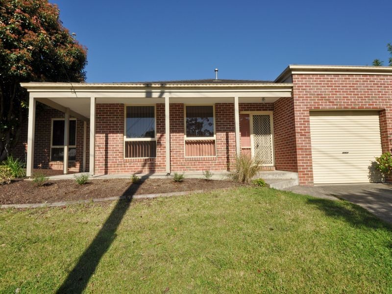 4/39 Pembroke Road, Mooroolbark VIC 3138