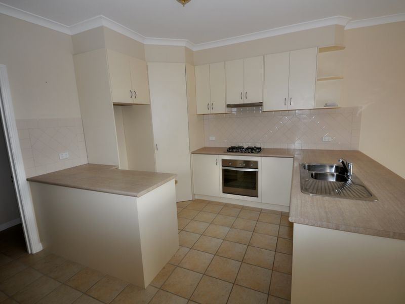 4/39 Pembroke Road, Mooroolbark VIC 3138