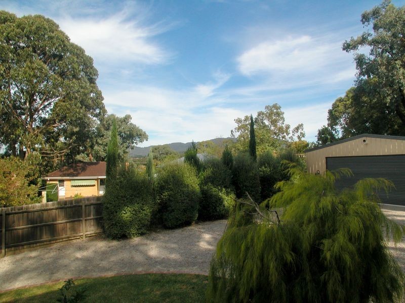 88 Lomond Avenue, Kilsyth VIC 3137